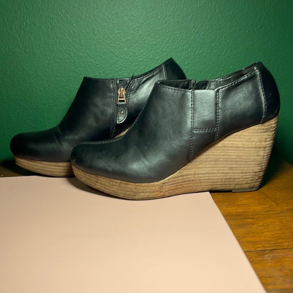Dr. School’s Work It Bootie Black 3 1/4” Stacked Wedge Heel Size 9.5